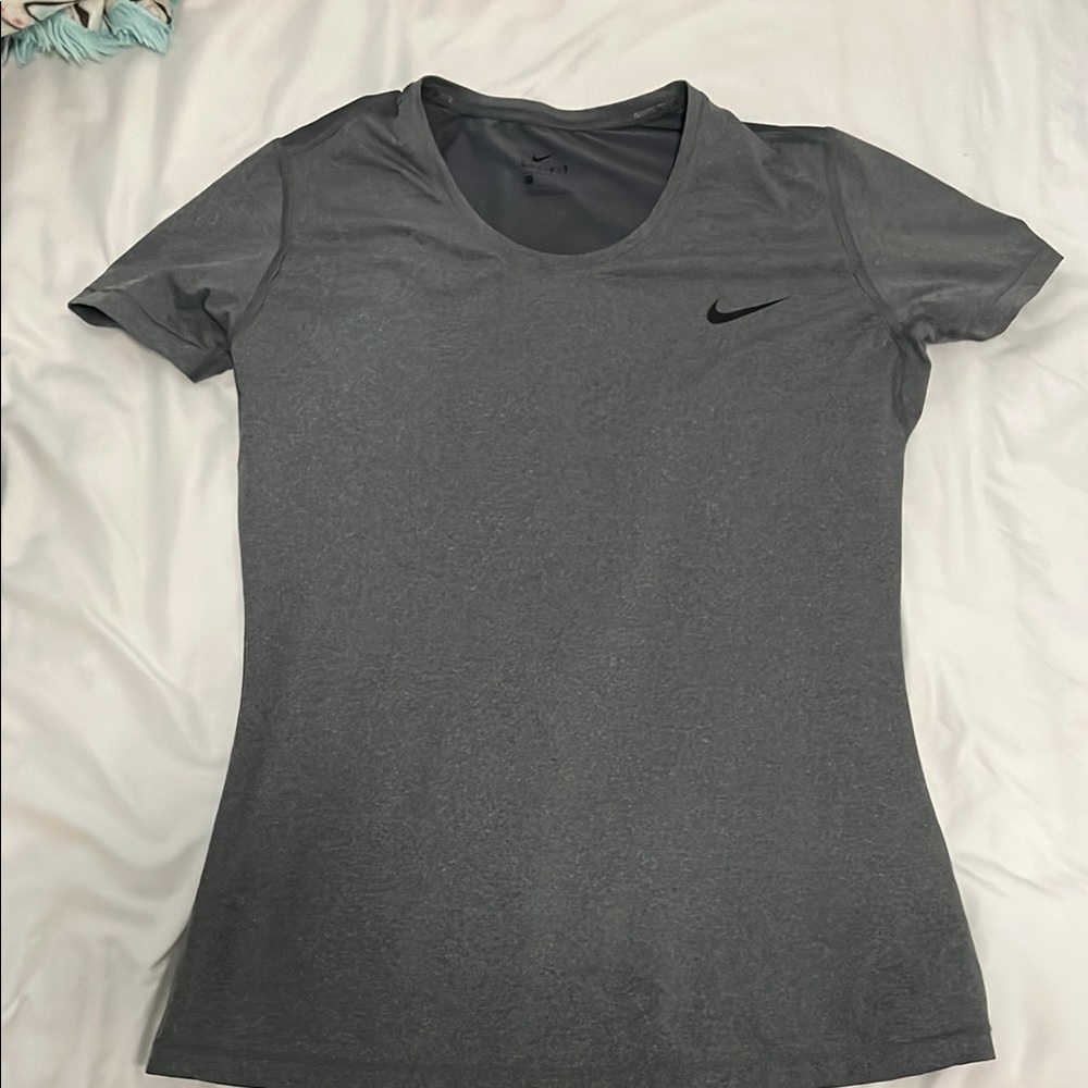 Nike Gray Fitted Short Sleeve T-Shirt